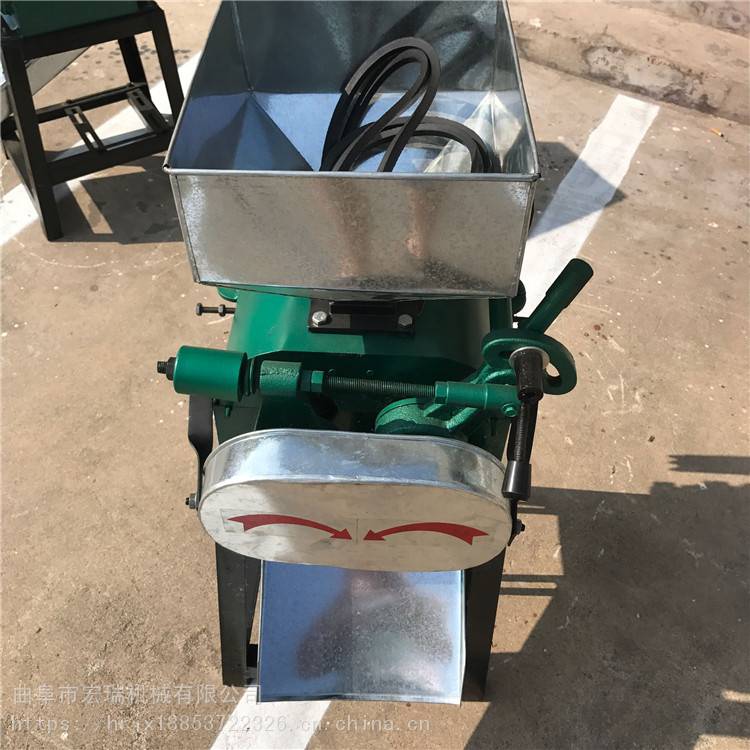 四川小型花生破碎机 花生碎加工机械 小型玉米加工机器