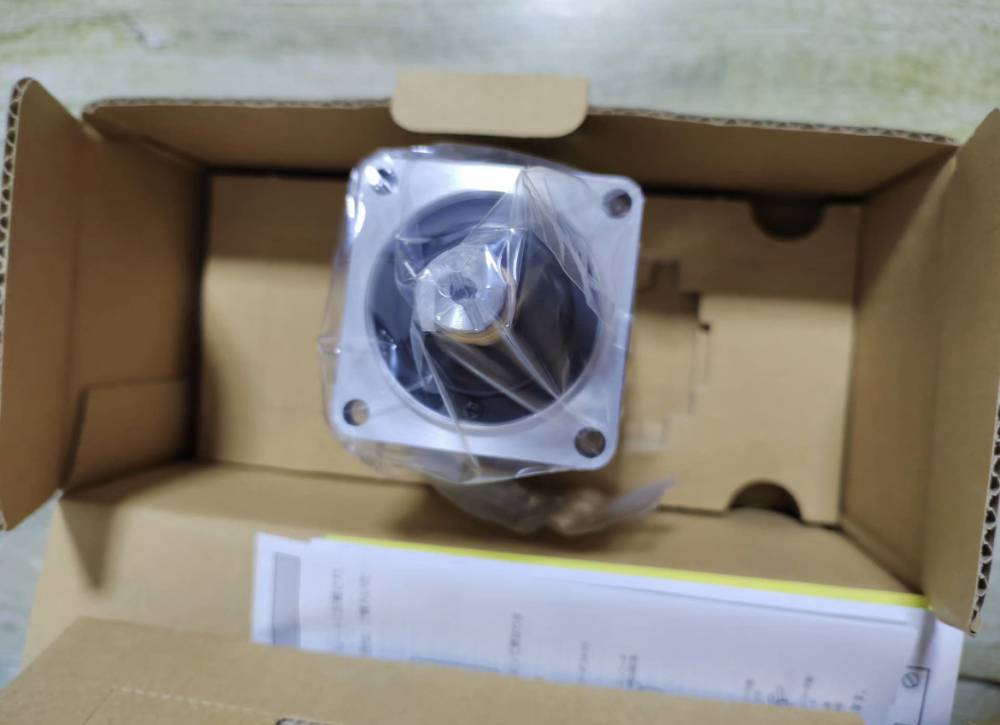 KOLLMORGEN科尔摩根DBL4-0260-30-Y-560 S-B伺服电机