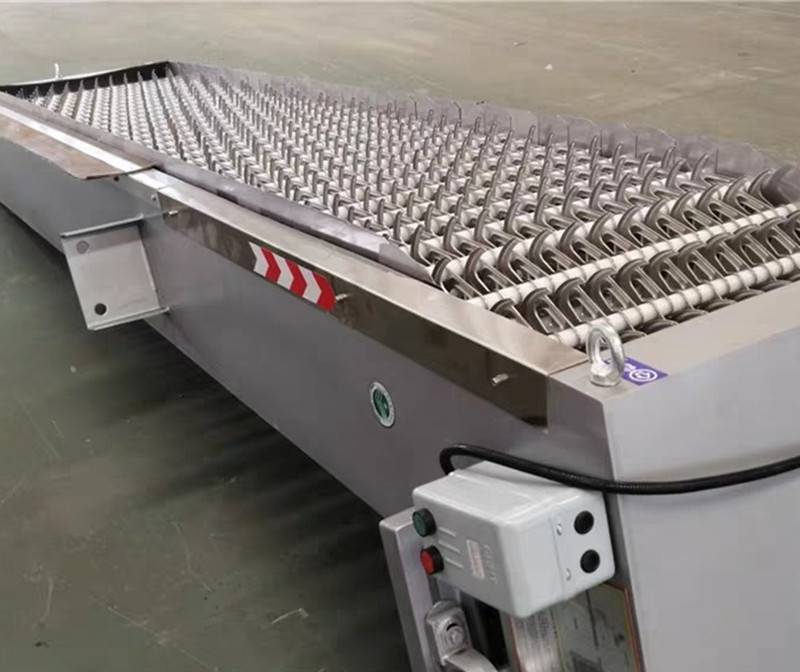 蔚蓝环保回转式机械耙齿格栅清污机捞渣机粗细格栅自动机械格栅图片