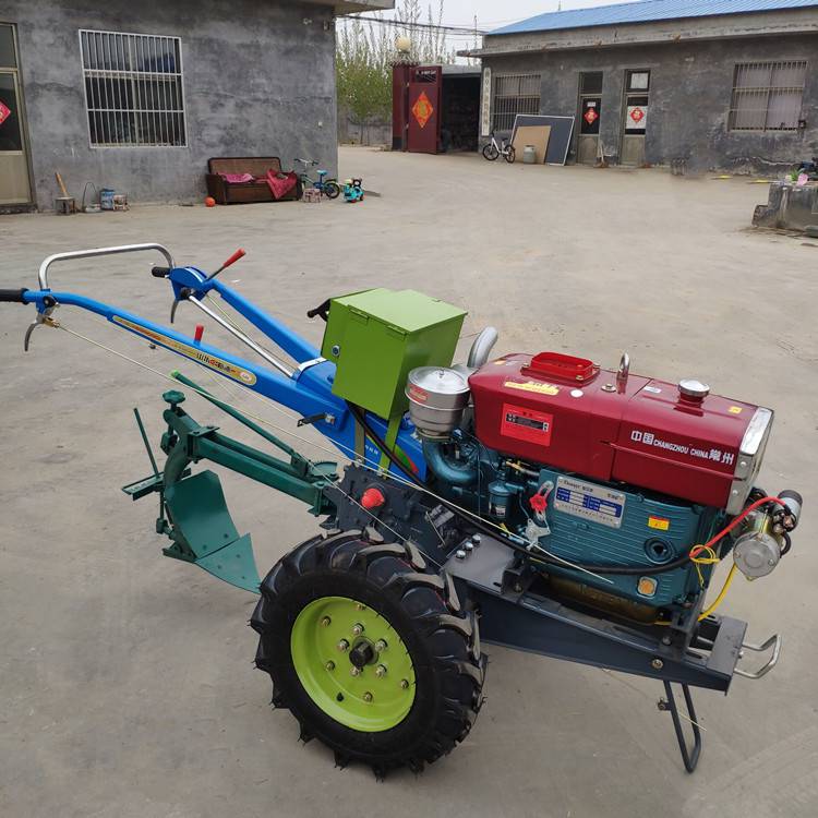 手扶拖拉机犁地机柴油水冷15马力开沟机农田开沟整地机