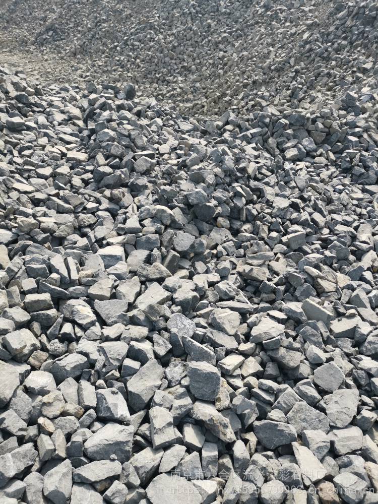 供应玄武岩矿石玄武岩岩石玄武岩块石玄武岩大石玄武岩碎石20120mm