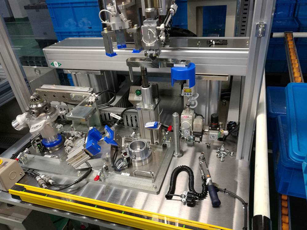 青岛汽车加热器生产线非标自动化生产线公司图片