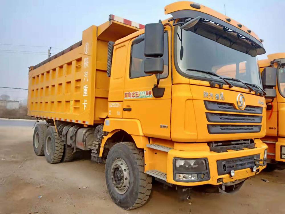 出售德龙前四后八轮翻斗车310发动机大箱