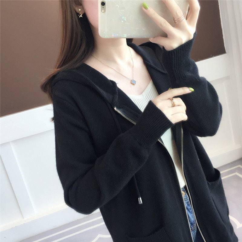 黑龙江鸡西服装批发2元3元5元毛衣 打底女式针织衫地摊货源好卖