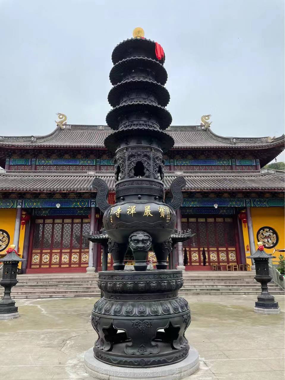 寺庙大雄宝殿门前铸铜仿古五层宝鼎庙宇铸铜宝鼎定制