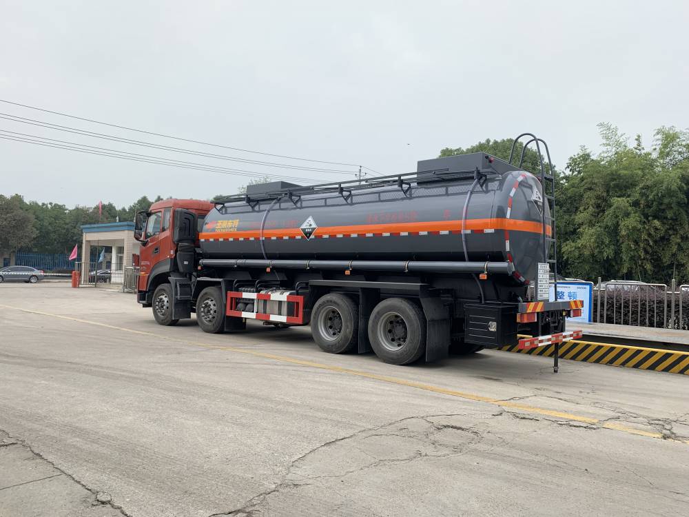 15立方硫酸罐车东风天龙国六腐蚀品运输罐车