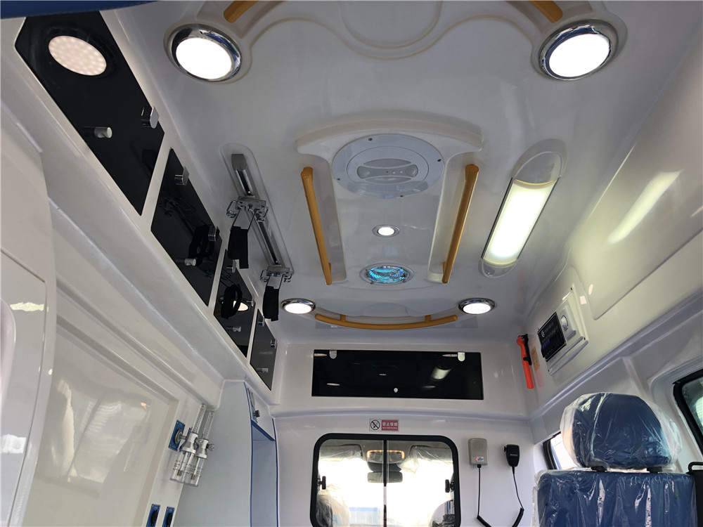 奔驰救护车图片内饰奔驰负压型救护车