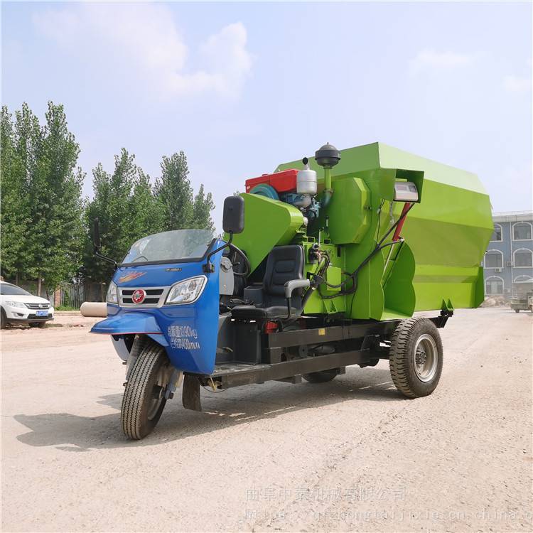 加工养牛场撒料车 全自动三轮投喂车