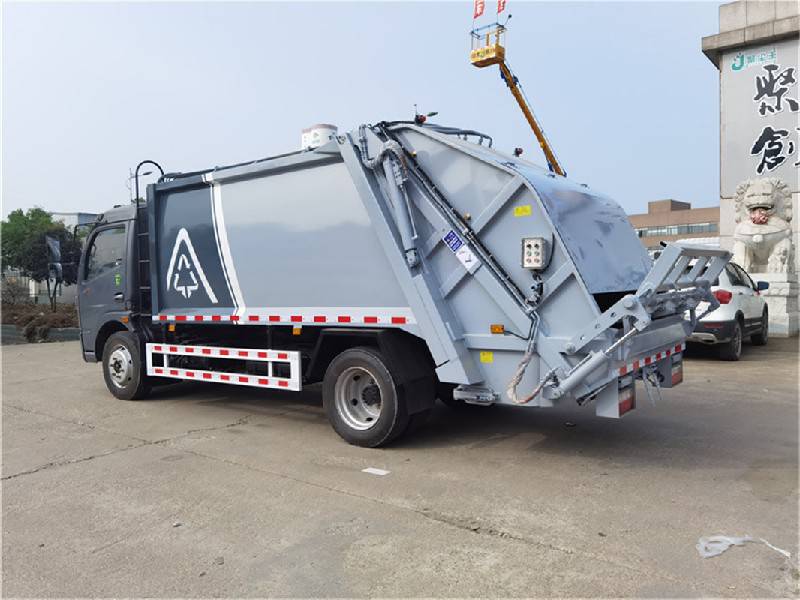 全自动国六垃圾车东风8方5吨自卸式压缩垃圾车市场价格