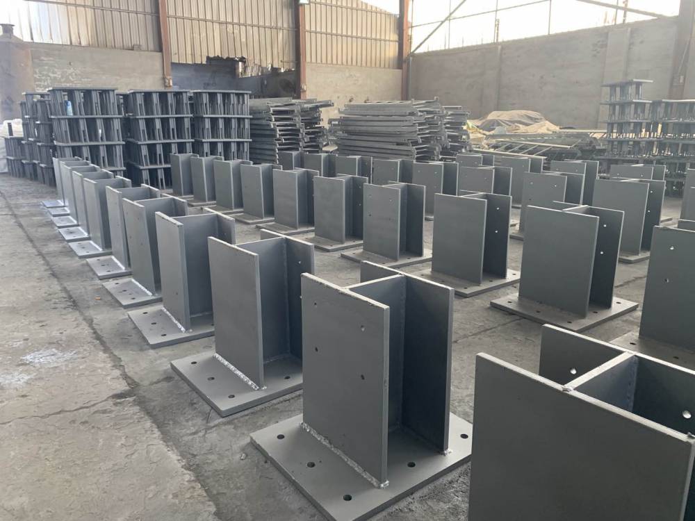 高铁防落梁挡块抗震挡块防震挡块热浸锌钢结构桥梁建筑配件q345