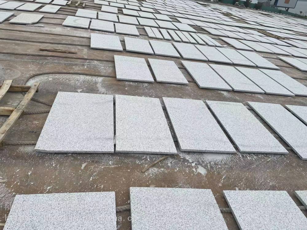 湖北火烧芝麻白矿山芝麻白18厚火烧芝麻白各种规格板