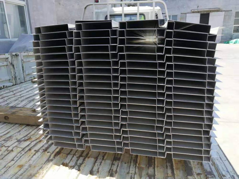 地铁隧道不锈钢变形缝接水盒厂家价格供应商图纸标准