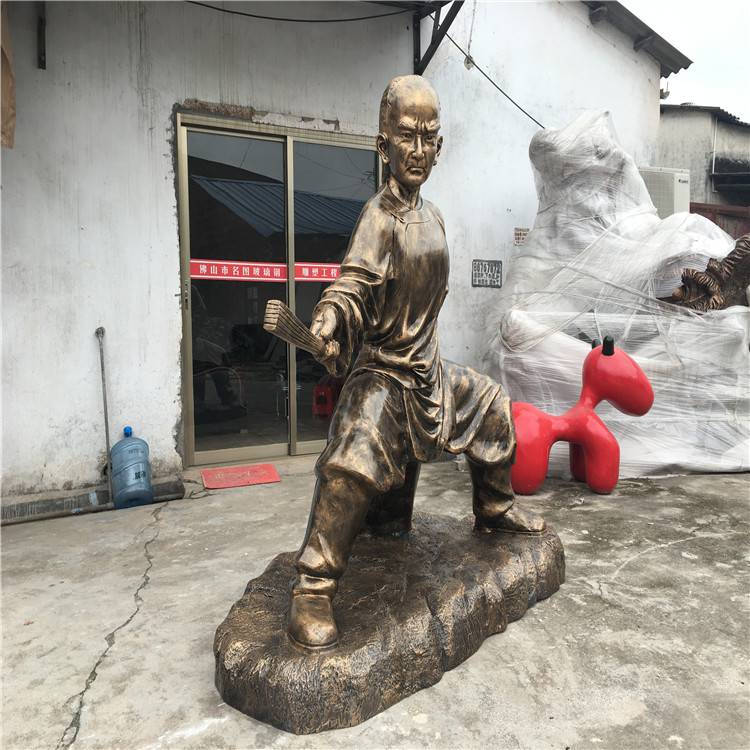 玻璃钢功夫人物雕塑，铜色练武人物造型