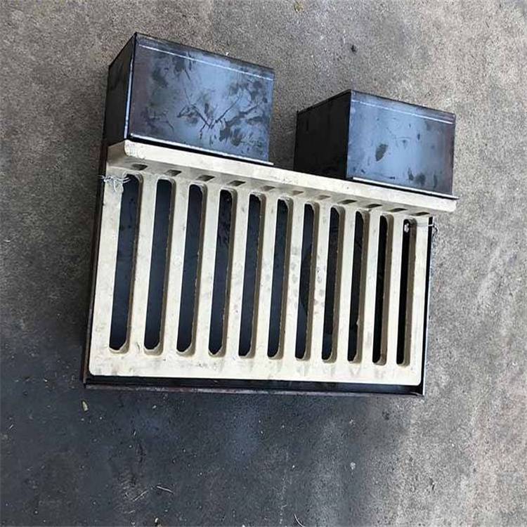 q235钢板焊接集水井公路桥梁排水集水槽铸铁泄水管长信自产自销