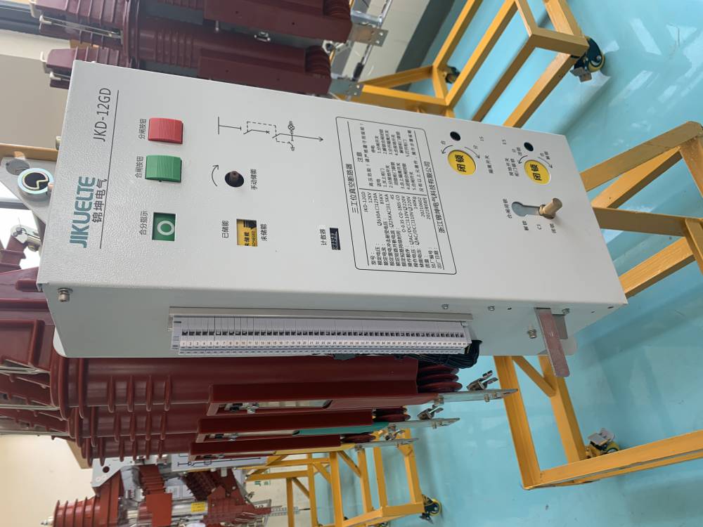 供应断路器zn15312g63025三工位真空高压开关