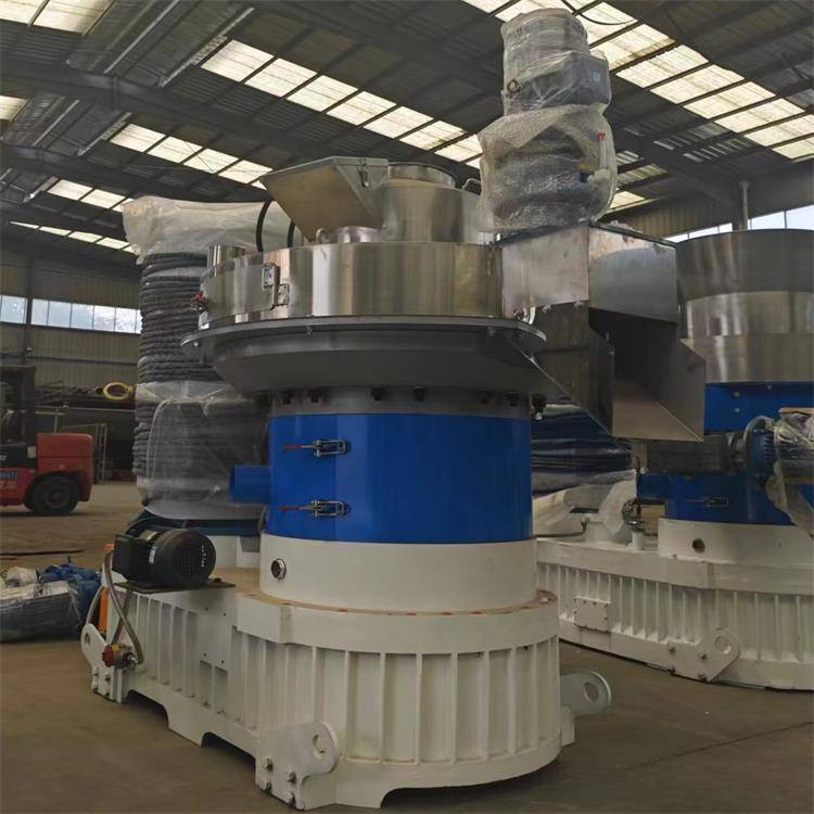 瑞德560型立式稻壳燃料颗粒机蒜皮木屑颗粒机秸秆锯末颗粒机厂家图片