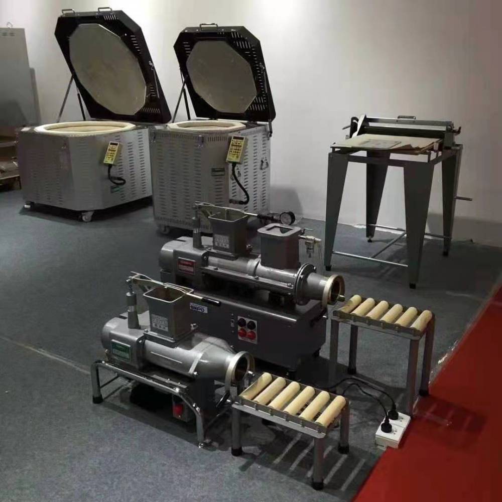 日本尼得科新宝shimpo真空练泥机nva04s进口品牌陶艺设备常压