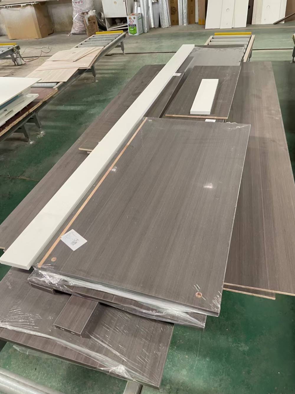 免漆实木大板橱柜板材航美无漆实木镀膜柜体板定制