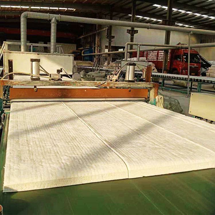 聚丰生产厂家韶关市浈江区陶瓷纤维毯硅酸铝保温棉