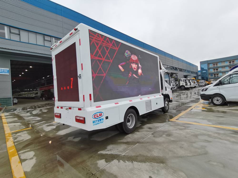 蓝牌led彩屏宣传车五十铃大型led高清显示屏车可定制