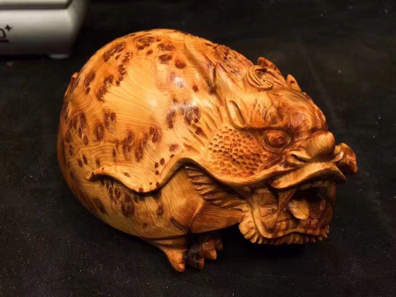 崖柏瘤疤荣归故里崖柏根雕龙龟摆件