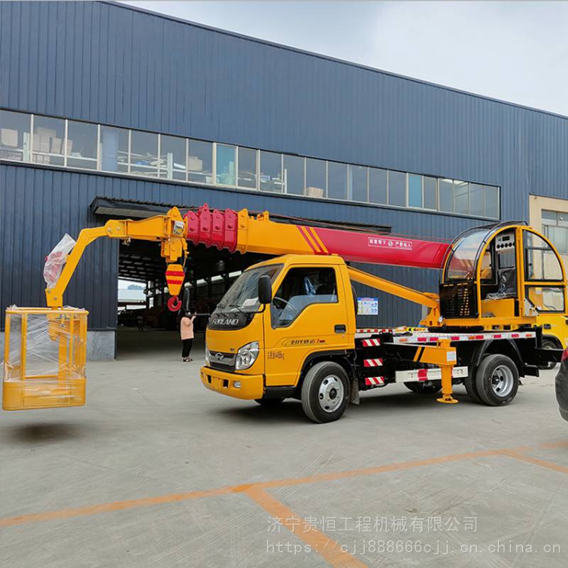 贵恒直臂蓝牌汽车吊车伸缩臂吊车起重机5吨高空作业维修路灯图片
