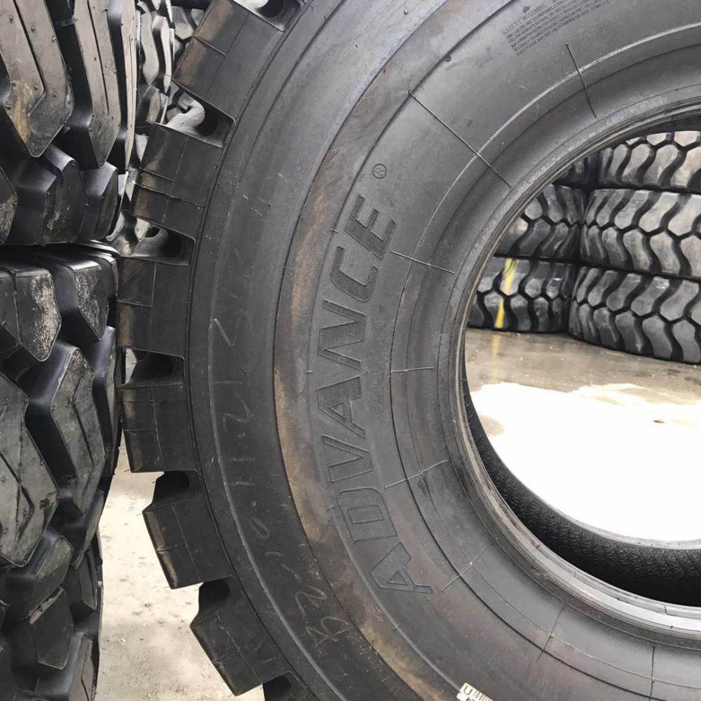 前进1600r20吊车港口轮胎越野钢丝轮胎1600r20三包