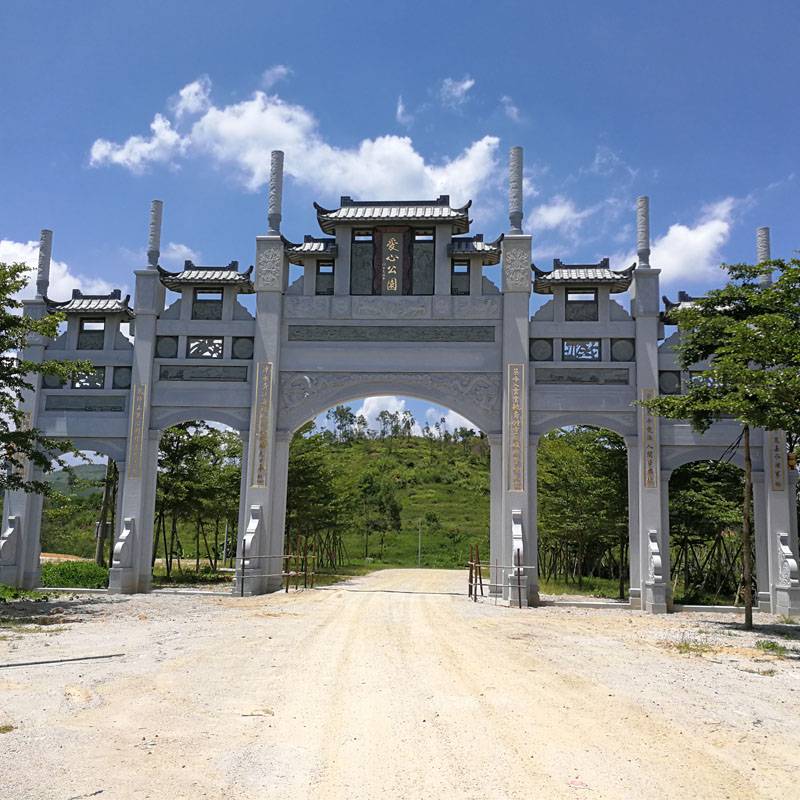 景区里的石牌坊 石牌楼 雄伟壮观 真是一道靓丽风景线