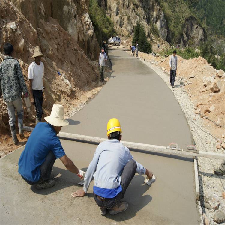 快干混凝土道路快速修补剂水泥路面修补料高强度地面裂缝修复材料