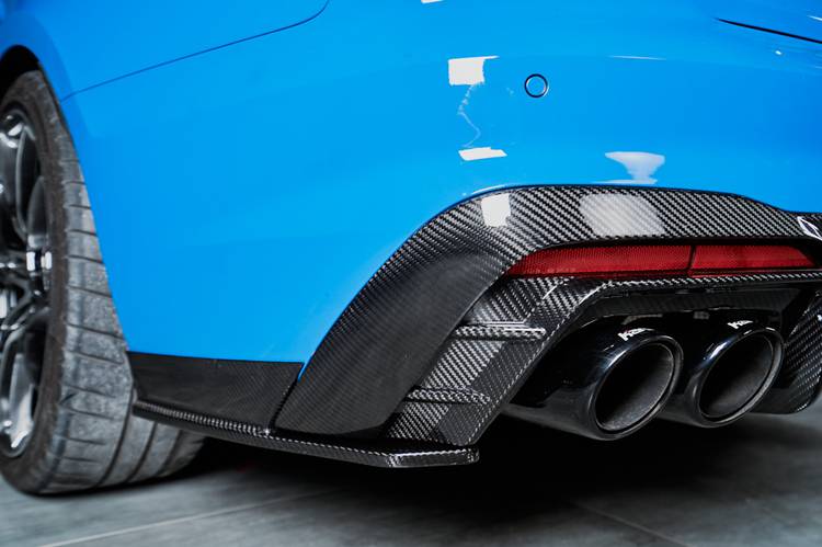 2022奥迪a4s4改装卡布尔碳纤维替换后唇前唇雾灯框风刀小包围套件