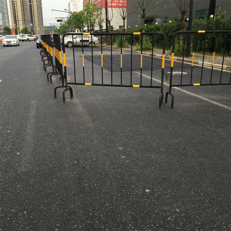 停车场扩建施工临时护栏 安全隔离围蔽活动围栏