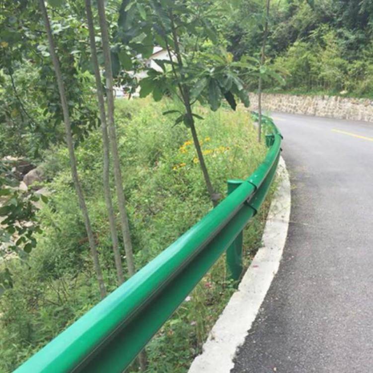 防城港市港口区二级公路护栏喷塑波形护栏报价图片