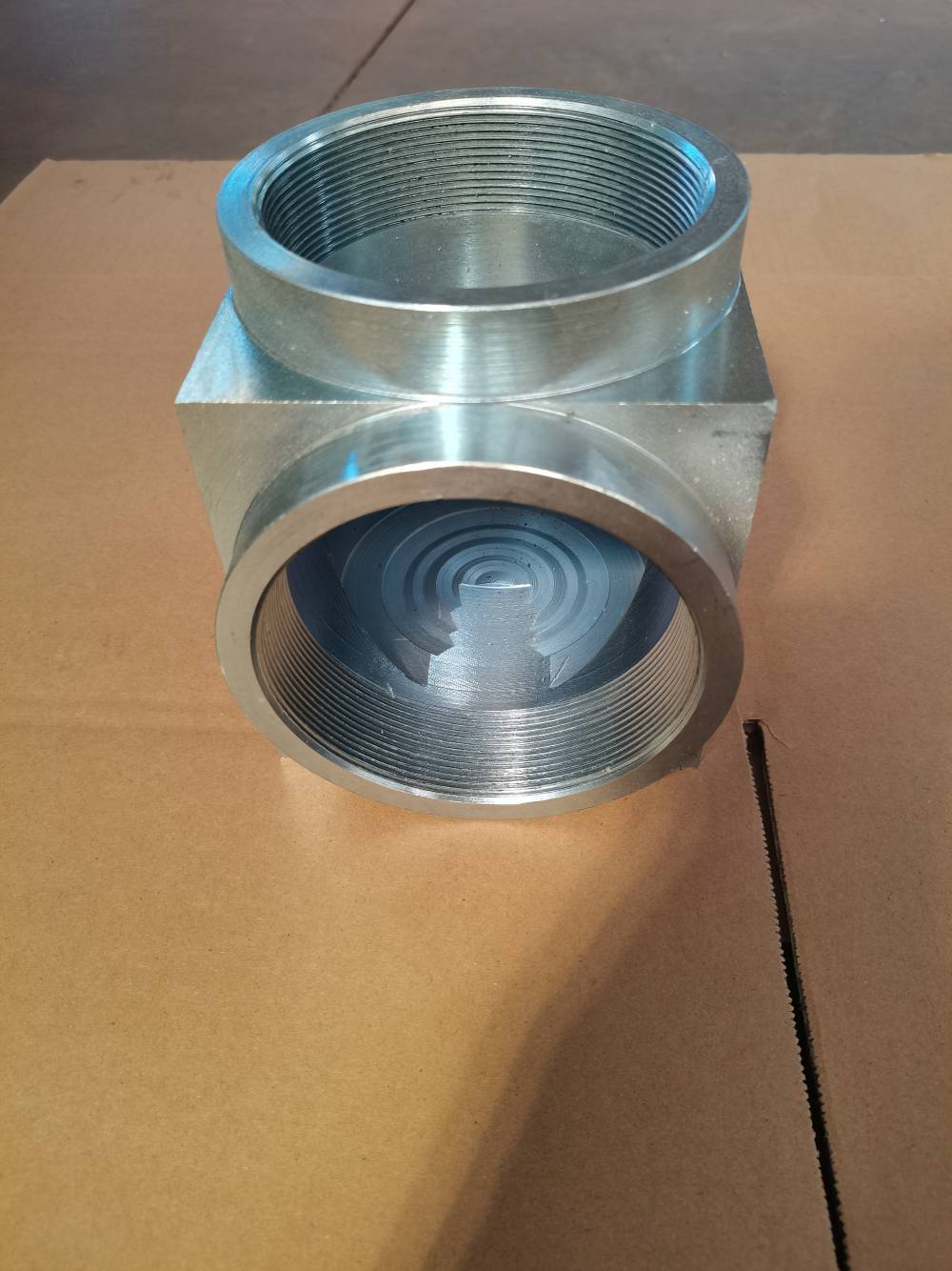 隆原消防高压气体灭火管件热镀锌丝扣高压三通安装简便使用寿命长