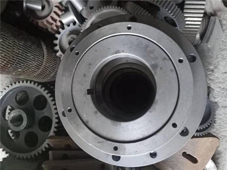 郑州金龙源搅拌机提升斗减速机主机减速机大轴齿轮易损件配件