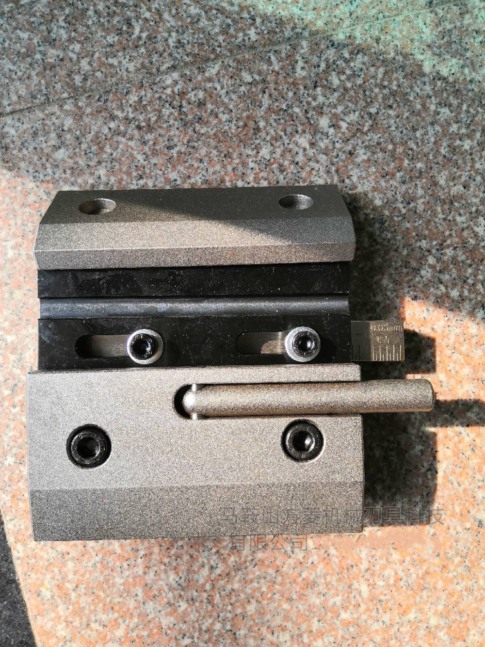 折弯机夹模板阿姆达100t夹具扬力数控折弯机快夹原机标配