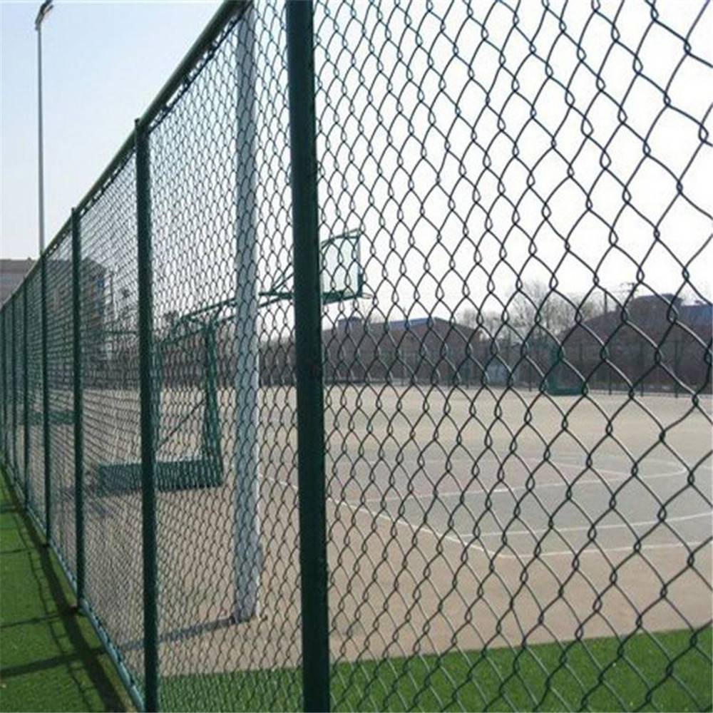 邢台运动场球场铁丝围网足球场篮球场围网浸塑防护网围栏厂