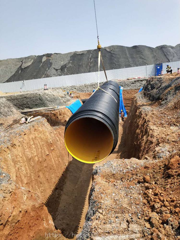 通辽hdpe缠绕增强管承插电熔焊接简单无漏