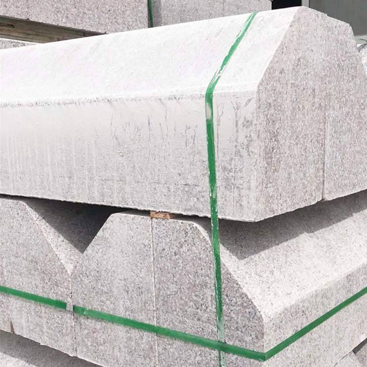 五莲花倒角路沿石价格道路用花岗岩路沿石尺寸