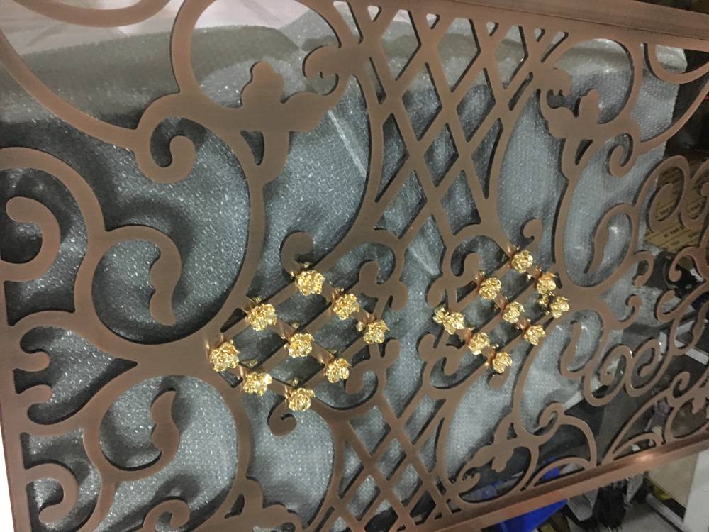 滨州定制屏风隔断图片别墅铜楼梯雕花护栏楼梯铜板精雕扶手铜栏杆来图设计