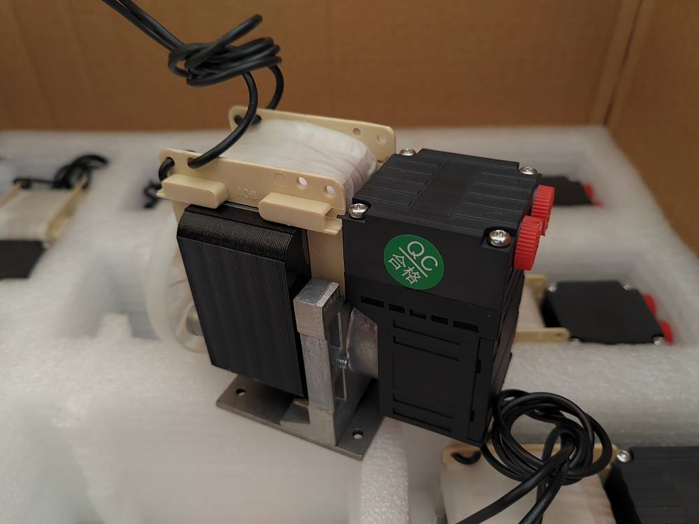 德国knf真空泵kcn86hw采样泵凯恩孚mak10气体冷凝器分析仪采样用