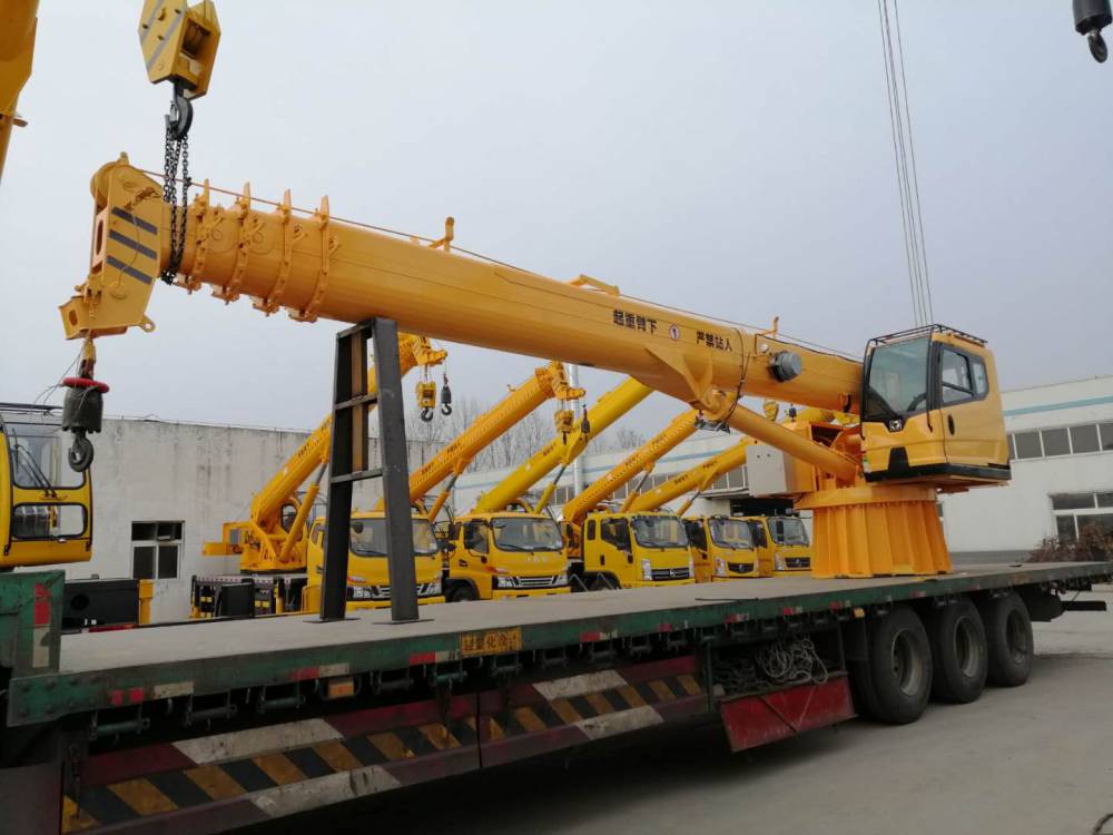 定制中小型固定船吊码头吊船用起重机甲板吊机图片