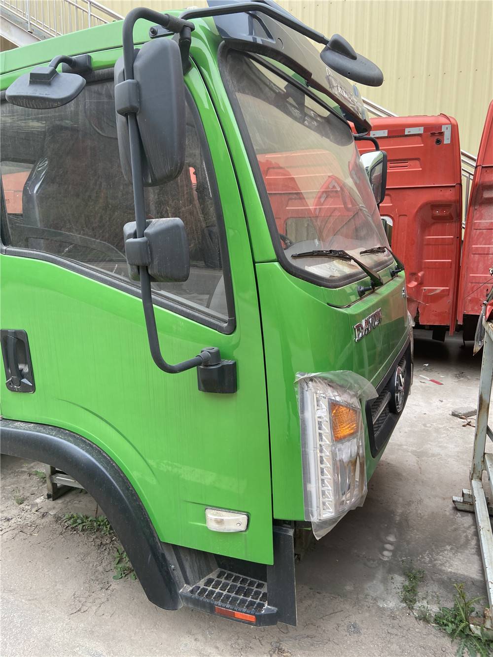 大运配件中心库大运汽车驾驶室配件大运原厂驾驶室配件