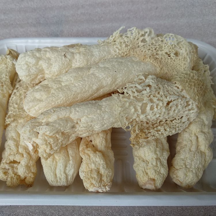 云南红托竹荪云南特产食用菌干竹笙大条肉厚味香酒店食材100克