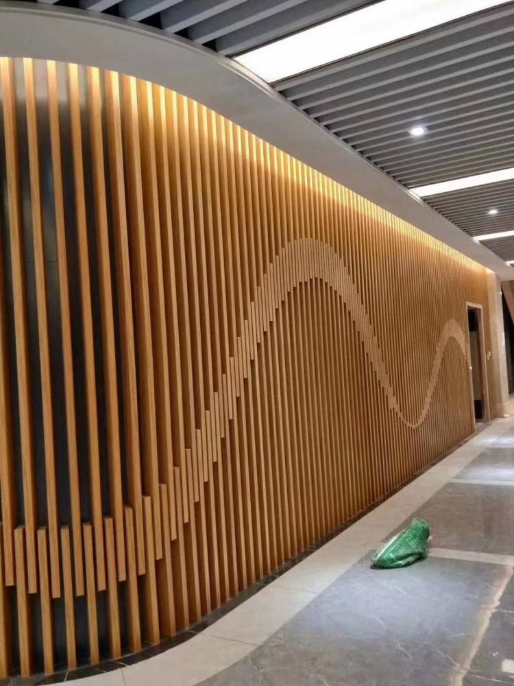 沐足休闲会所异形木纹铝方通吊顶墙面造型铝方通安装