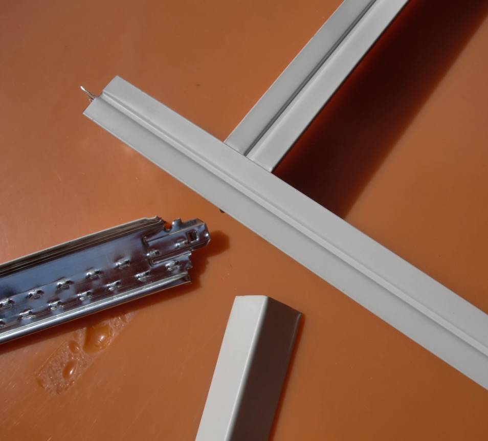 是一家***从事工装建筑材料供货商 ;公司经销星牌优时吉(usg)矿棉板