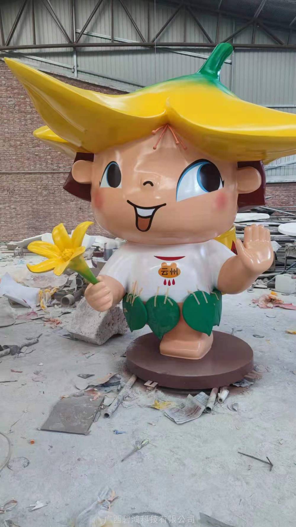 广西南宁玻璃钢动物雕塑广场美化玻璃钢雕塑找碧鸿科技