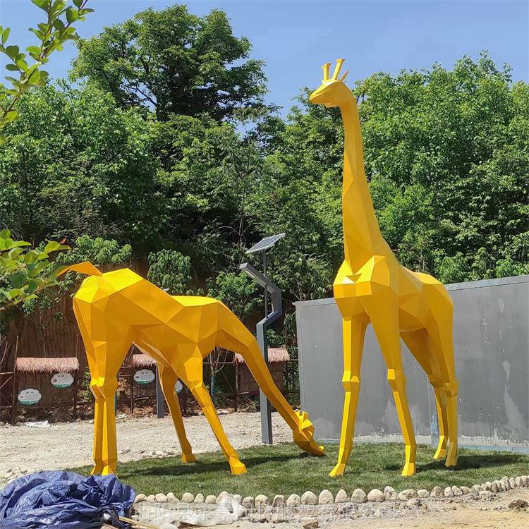几何长颈鹿雕塑 不锈钢切面动物园林景观摆件　永景