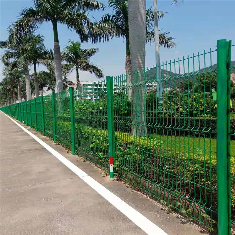 广东韶关浸塑护栏网隆多样式多供应钢丝浸塑护栏