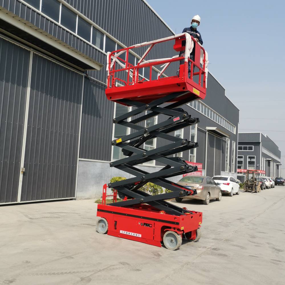 哈尔滨市全自行走移动高空作业平台全电瓶自行式伸缩作业平台车图片