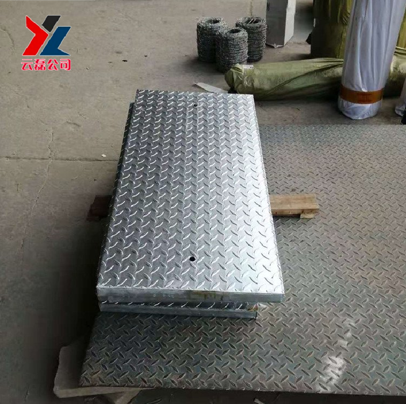 电站花纹钢盖板配电室定做钢盖板热浸锌钢格栅钢盖板云磊
